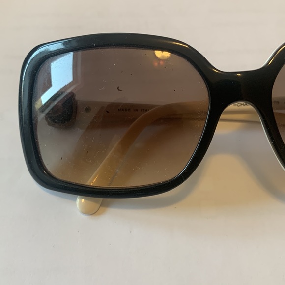 Preloved Chanel prescription frame - Picture 2 of 8